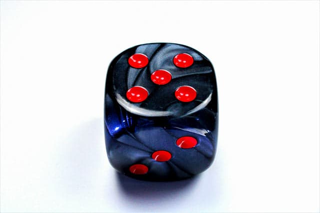 Chessex | 50mm d6 | Acrylic | Velvet Black/red (CHX DL5028)